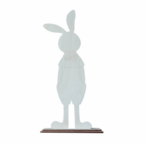 Drewniany zając w ogrodniczkach