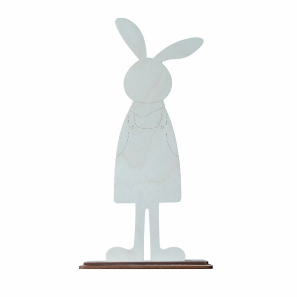 Drewniany zając w sukience