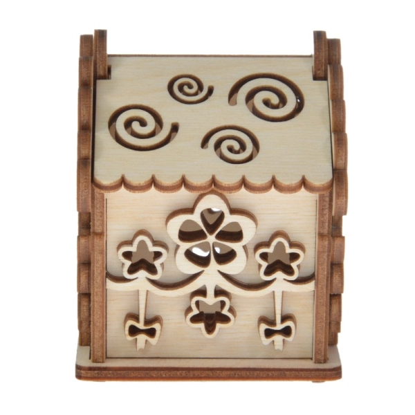 Drewniany domek na świeczkę LED N9