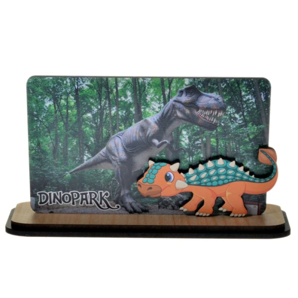 widoczek na podstawce z doklejanym dinozaurem