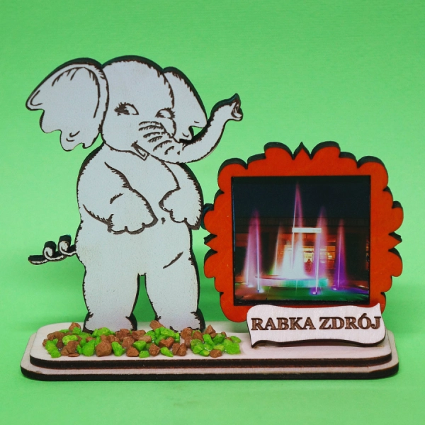 Słoń z widokiem na podstawce