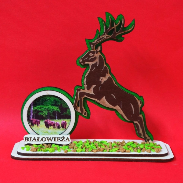 JELEŃ z widokiem brązowy