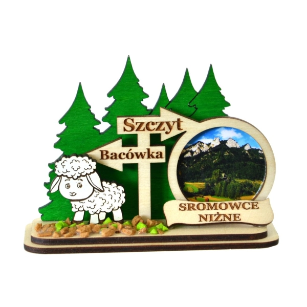 Bacówka z widokiem i owieczką