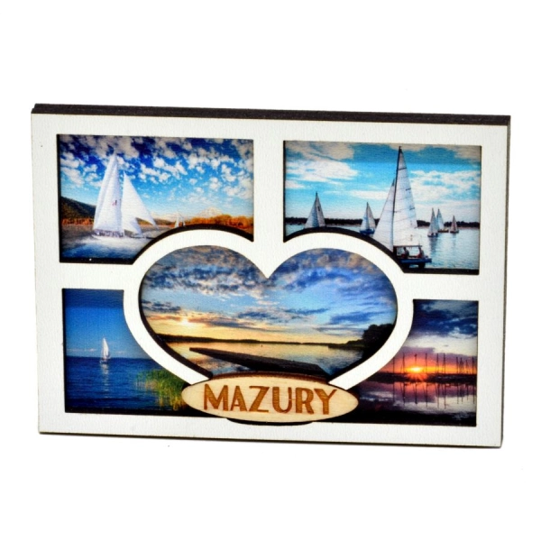 Magnes drewniany z wydrukowanymi techniką UV zdjęciami w białej ramce z motywem serca na środku