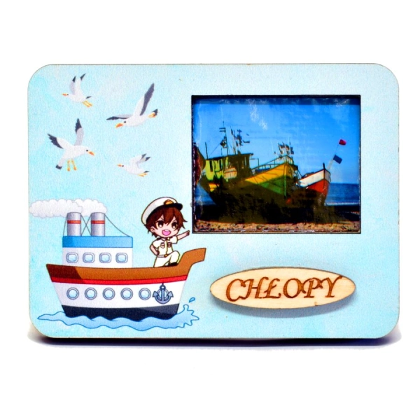 Magnes drewniany z wydrukowanym techniką UV motywem statku, oraz wklejanym zdjęciem.