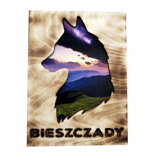 obaz opalany ze zdjęciem i napisem Bieszczady