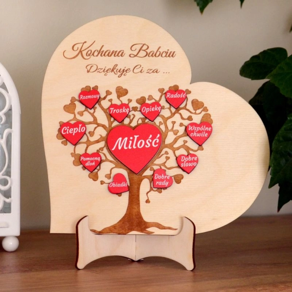 Serce z grawerowanym drzewem DLA BABCI